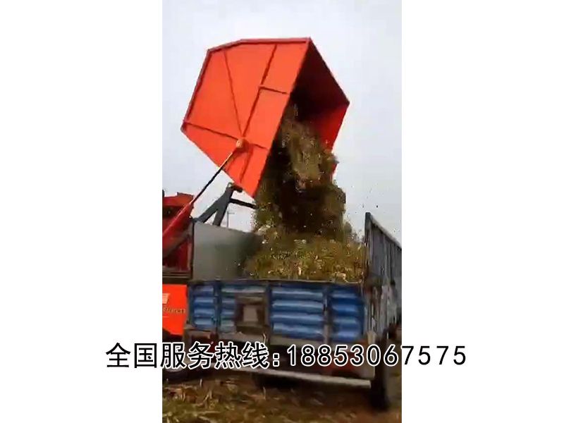 玉米茎穗兼收机视频展示